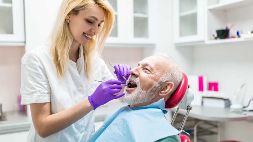 I och med höjningen fördubblas nu det allmänna tandvårdsbidraget för samtliga åldersgrupper.  Foto: Shutterstock